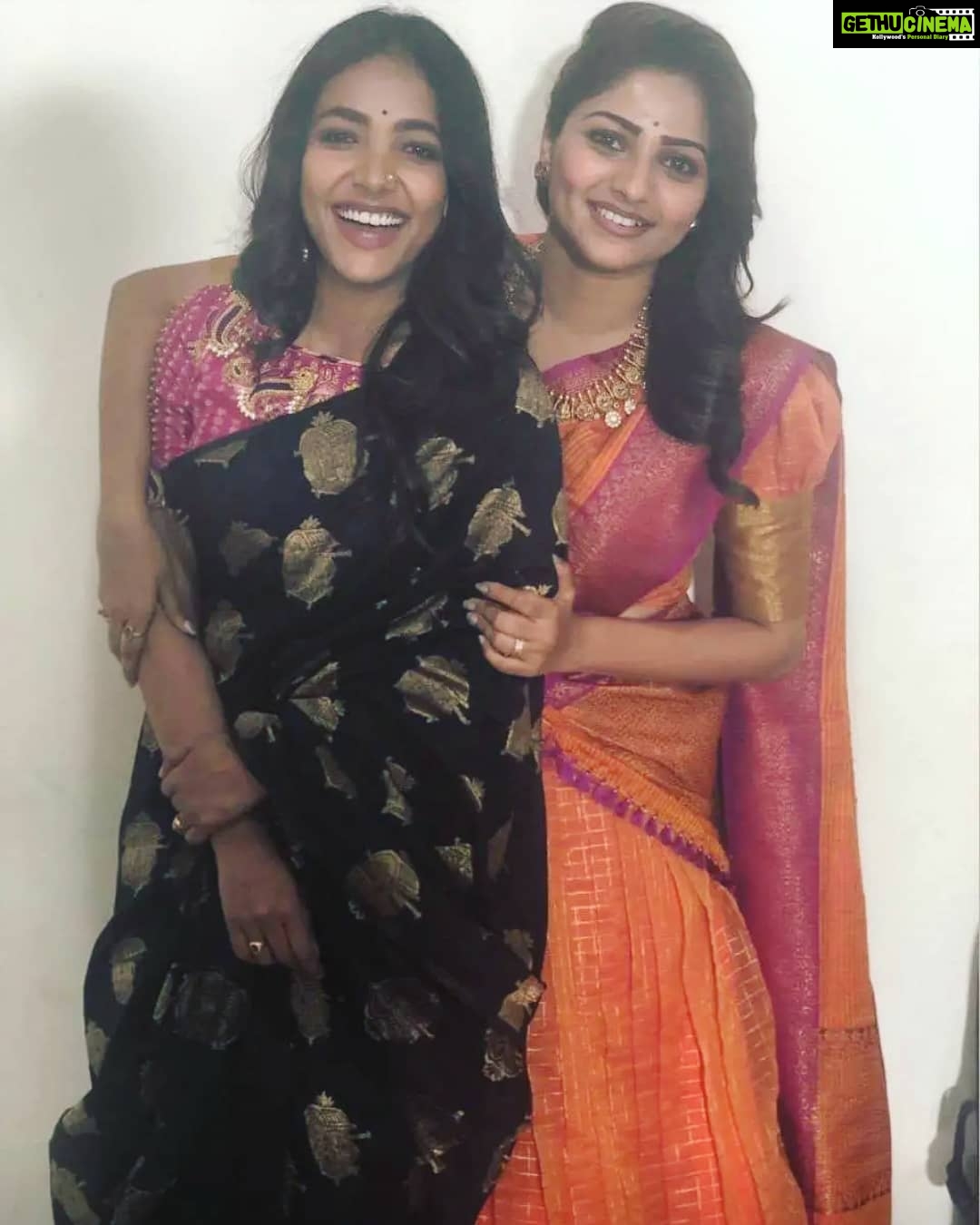 Rachita Ram Instagram - with Anu ππ§‘ . . . . . . . . . . . #RachitaRam #kannada #sandalwoodactress #nabhanatesh #Gorgeous #SouthIndian #Karnataka #KannadaActress #Indian #payalsharma #Tollywood #TollywoodActress #sandalwood #teluguactress #Mysore #kfi #radhikakumarswamy #rashmika_mandanna #rachitaram #haripriya #amulya #ashikarangnath #pooja #kicchasudeep #yash #darshan #punithrajkumar #appu #shivarajkumar
