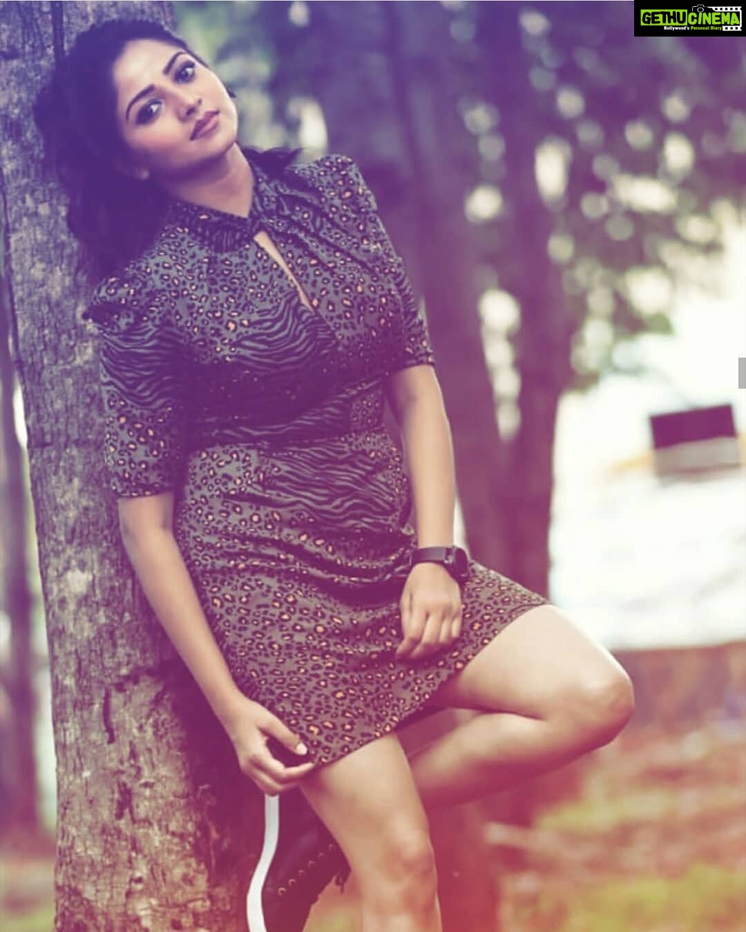 Rachita Ram Instagram - Hello People 🧡 . . . . . . . . . . . #RachitaRam #kannada #sandalwoodactress #nabhanatesh #Gorgeous #SouthIndian #Karnataka #KannadaActress #Indian #payalsharma #Tollywood #TollywoodActress #sandalwood #teluguactress #Mysore #kfi #radhikakumarswamy #rashmika_mandanna #rachitaram #haripriya #amulya #ashikarangnath #pooja #kicchasudeep #yash #darshan #punithrajkumar #appu #shivarajkumar