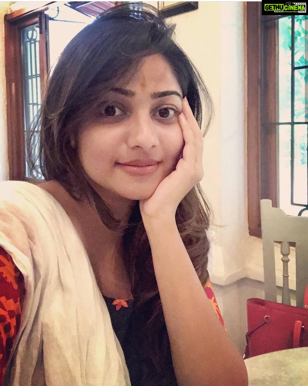 Rachita Ram Instagram - Tea Aita ....šµā . . . . . . #nammasandalwood #sandalwoodadda #ashikarangnath #RachitaRam #kannada #sandalwoodactress #nabhanatesh #Gorgeous #SouthIndian #Karnataka #KannadaActress #Indian #payalsharma #Tollywood #TollywoodActress #sandalwood #teluguactress #Mysore #kfi #radhikakumarswamy #rashmika_mandanna #rachitaram #haripriya #amulya #ashikarangnath #pooja #kicchasudeep #yash #darshan #punithrajkumar #appu #shivarajkumar