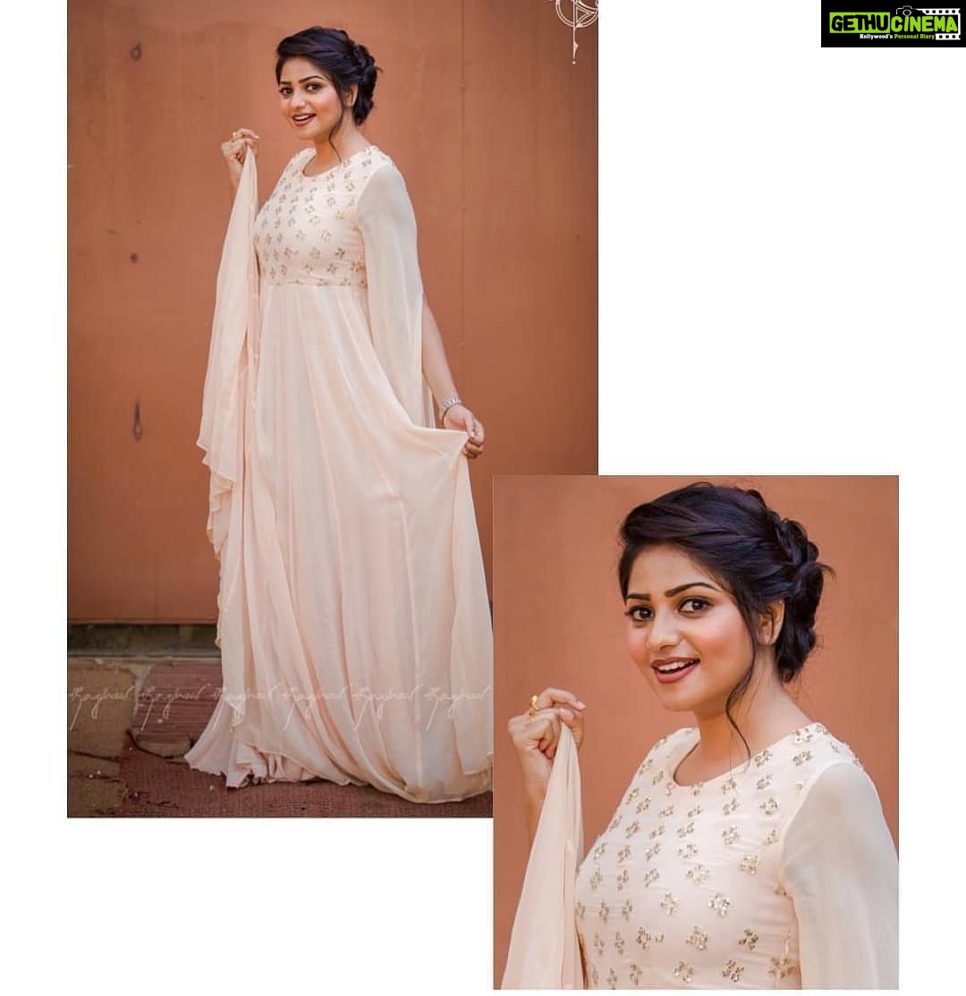 Rachita Ram Instagram - Shubhodhaya Yellarigu 🧡 . . . #ashikarangnath #Rachita #RachitaRam #kannada #sandalwoodactress #nabhanatesh #Gorgeous #SouthIndian #Karnataka #KannadaActress #Indian #payalsharma #Tollywood #TollywoodActress #sandalwood #teluguactress #Mysore #kfi #radhikakumarswamy #rashmika_mandanna #rachitaram #haripriya #amulya #ashikarangnath #pooja #kicchasudeep #yash #darshan #punithrajkumar #appu #shivarajkumar
