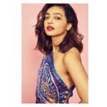 Radhika Apte Instagram – @okcomputer_tv @disneyplushotstarvip #promotions #26March Outfit – @saakshakinni 
Jewellery- @zoyajewels 
HMU – @kritikagill 
Styled by – @who_wore_what_when 
Photography- @chandrahas_prabhu