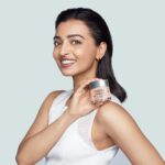 Radhika Apte Instagram - The new Moisture Surge! Packed with ingredients that penetrate the skin 10 layers deep, and give 100 hours of hydration. Shop our fan favourite now to get this glow!✨ #Clinique #HappySkin #MoistureSurge #beauty #skincare #parabenfree #fragrancefree