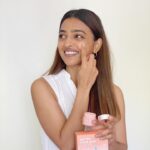 Radhika Apte Instagram - Have you unlocked the secret to #HappySkin with @clinique_in? 💖 Last day to get your hands on my favorite Get the Most Glow Kit & some exciting offers on @mynykaa ✨