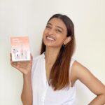 Radhika Apte Instagram - The reason behind my #HappySkin is the #MoistureMarathon Get the Most Glow Kit. Are you ready to participate in 72 Hours of #MoistureMarathon? ✨ Exciting offers await you - head over to @clinique_in for more updates!!! 💖