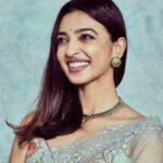Radhika Apte Instagram - Saree @toraniofficial Jewellery @sangeetaboochra Styled by @who_wore_what_when Makeup @nikitathadani3 Photos @chandrahas_prabhu