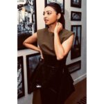 Radhika Apte Instagram - For the @iemmys interviews ! Outfit - @avarofiglio Earrings - @outhousejewellery Shoes - @cl.india @louboutinworld HMUA - @malihajkhan Styling - @who_wore_what_when Photography - @leahyanachekphotography
