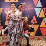 Radhika Apte Instagram – An absolute idiot wearing a sincere smile while being photobombed. #thatsme @rajkummar_rao #richiemehta #ireelawards