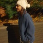 Radhika Apte Instagram - Winter walks #londonwinter #winterishere #bigfluffywarmcoat #monkeyhat