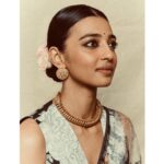 Radhika Apte Instagram - 🖤 Saree- @raw_mango Jewellery- @karishma.joolry Styled by- @who_wore_what_when Photography-@anurag_kabburphotography