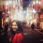 Radhika Apte Instagram - Yes I was in Bombay yesterday and I’ll be in Bombay tomorrow.. but guess where I am at right now 🤪 #tokyo #japan #24hrsinjapan #justhadramen with my namesake @radhikamehta9 🍜 🇯🇵 Tokyo, Japan