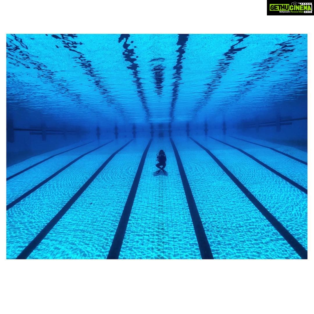 Radhika Apte Instagram - You are the best teacher! @luminousdeep big thank you for everything and to you @divershaiver ππ πΏ #Repost @luminousdeep with @get_repost γ»γ»γ» Had a great morning in the pool today with the lovely @radhikaofficial getting her ready for her open water course . Wish you all the best and an ocean full of fish . Ps you were a real star today ππππ Thanks to @divershaiver for all your help and teaching Radhika to make the most amazing rings π #shotoniphone #axisgo #scubadiving #pooltraining #scuba #oceanlove #picoftheday #discoverocean #weightless #neutralbuoyancy #sumervermaphotography #underwaterphotography #poolparty #uwphotography #padi @paditv @axisgo @apple @radhikaofficial @lacadives