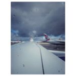 Radhika Apte Instagram - #enroute #mumbai☺️ #multiplehomes #london💙
