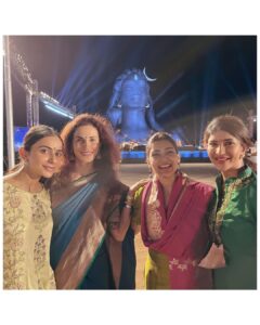 Rakul Preet Singh Instagram - Happy mahashivratri ❤️ meditation vibes with @lakshmimanchu @samantharuthprabhuoffl @shilpareddy.official