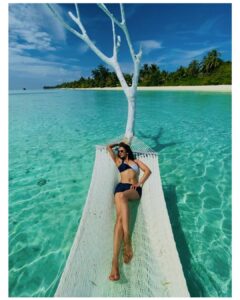 Rakul Preet Singh Instagram - I’m just a beachy kinda girl 🌊 🏝💃 #vacayvibes #waterbaby