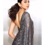 Rakul Preet Singh Instagram – She just shines 😜❤️ #filmfareawards  In @dollyjstudio 
Jewelry @anmoljewellers

Styling @tanghavri @nidhijeswani

Makeup @im__sal
Hair @ashisbogi

Shot by : @shivangi.kulkarni