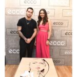 Rakul Preet Singh Instagram - “Thanks @eccoshoes and @mrdrippingofficial for a lovely evening. Truly a self-expression of technology and innovation made art in their footwear too” @ruraltailor @lienonn #eccoshape #eccoshapesculptedmotion #eccofluidform #ecco #eccoshoes #eccoindia #danishdesign
