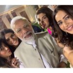 Rakul Preet Singh Instagram – This has to be the best selfie I have ever taken ! ❤️ honoured to meet our PM @narendramodi ji and discuss the #changewithin initiative on how the film industry can positively impact the society. Such a charismatic man and so impressed by his ideas and efforts!! Change has to begin from within and if each one of us just understands our own responsibility we will make India a better nation to live in .. it’s our country , let’s treat it like our Home 🙏🙏