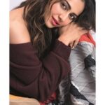 Rakul Preet Singh Instagram - Make your life as colourful as the pop of lip colour 👄 @vogueindia 💃 Photographer -@manasisawant Hair - @priyanka.s.borkar Make Up -@kritikagill /Feat Artists, @feat.cast Manicure - Tip & Toe The Nail Club, @tipandtoenail Beauty Direction -@snehasaysso Art Direction -@snigdhakulkarni Production - @jaymodi2 PR- @chadhameghna