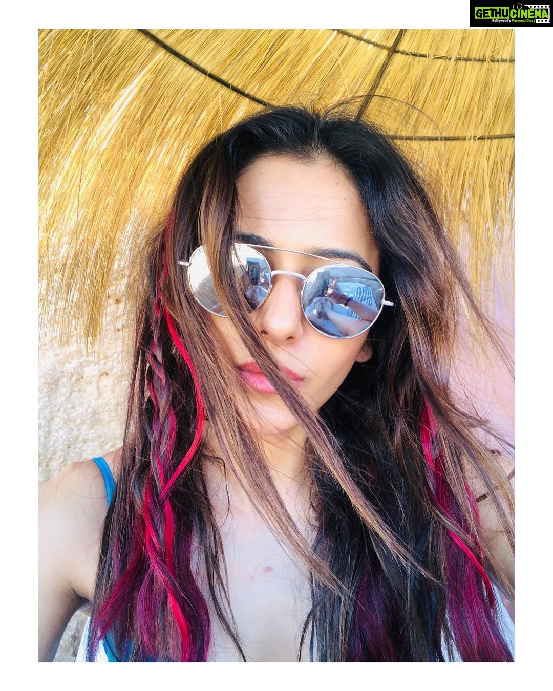 Rakul Preet Singh Instagram - BELIEVE IN YOUR SELFIE 😝❤️ #ibizadiaries