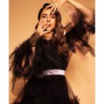 Rakul Preet Singh Instagram - Drama Drama ❤️#Manmadhudu2 promotions 😀😀 Dress - @ayeshadepala Earrings - @aaree_accesories 📸 - @artem.enterprise Styled by - @neeraja.kona Asst by - @manogna_gollapudi makeup @chaks_makeup hair @tinamukharjee