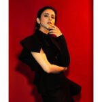 Rakul Preet Singh Instagram - #make your own rules #loveofblack🖤 @neeraja.kona
