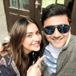 Rakul Preet Singh Instagram - Happpiest bdayyyy to one of the nicest guy I know !! May you have abundance of happiness, joy, creative satisfaction and all things beautiful. I don’t have words to express all the good things I wish for you.. you are a gem and stay the same and I am so lucky to have you as bade bhaiyaaa .. here is to you And to #Manmadhudu2 and to many more amazing things ❤️❤️ lots of louvesssss @rahulr_23