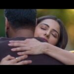 Rakul Preet Singh Instagram - #ChaleAana, a beautiful melody that will find a place in your heart. 💕 Link in bio. @ajaydevgn @tabutiful #AkivAli @dedepyaarde @armaanmalik22 @amaal_mallik @kunaalvermaa @tseries.official @luv_films #BhushanKumar #LuvRanjan @gargankur82