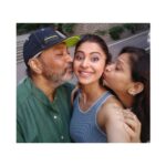 Rakul Preet Singh Instagram - Happpppyyyy bdayyyy paaaapiii ❤️ today I thank Bmama for giving me you as my father . Thanku for being such a constant support to me, For helping me chase my dream and always being there no matter what 😘😘😘love you to the moon and back. I hope to get as wise as you one day ❤️❤️🤗 #happybdaydad