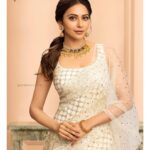 Rakul Preet Singh Instagram - #vaibhavjewellers #jewellerylove ❤️ @venketramg @neeraja.kona @chaks_makeup @aliyashaik28