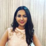 Rakul Preet Singh Instagram - Let’s do some sharing as it’s the best way to stay connected .. so download sharechat now and follow my official account https://sharechat.com/profile/Rakulpreet #sharechat #rakulpreetonsharechat