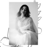 Rashmika Mandanna Instagram - #mood 🤍🖤