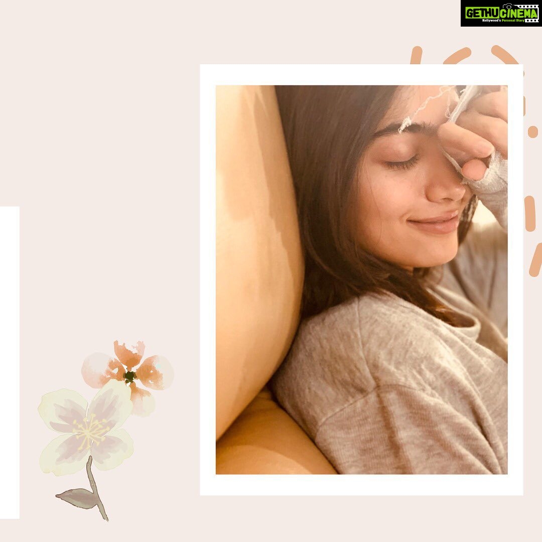 Rashmika Mandanna Instagram - Since I was 18 my life has always been like a marathon and just when I thought I reached the finishing point they race would begin again.ππ I'm not complaining π this what I always wanted. π To be frank I have not stayed home for this long time in my life...From school to higher education I was always in a hostel. I often thought that my parents were too strict but that was just the teenage me who was a rebel. π€·π»ββοΈπ I remember the days my mom stayed up with me through the nights on sets during shoots, my dad making ends meet to spend some quality time with family and my lil sis trying to cope up with everything happening around herβ₯οΈβ₯οΈ During this lockdown I have spent more than 2 months at home which is super long and the best part is we don't talk much about work and all they care about is me. They give me the strength to deal with everything and this is my happy space...β₯οΈ I never thought I would feel this calm, happy and at peace staying home but trust me, family is home and you are lucky if you come back home after a long day of work and feel soo at peace! β₯οΈ