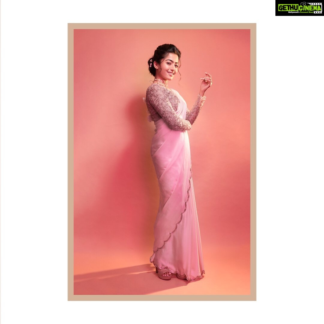 Rashmika Mandanna Instagram - Styling: @geetikachadhaofficial Outfit: @ashwinireddyofficial Jewelry: @tyaanijewellery 📸: @artem.enterprise Hairstylist: @chakrapu.madhu Makeup: @sminkupofficial