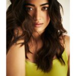 Rashmika Mandanna Instagram - Magic in the eyes, spark in my soul ✨ 👗 @theanisha 💄 @goldandglittr 👱🏻‍♀️ @sajzdot 📸 @frontrowgypsy