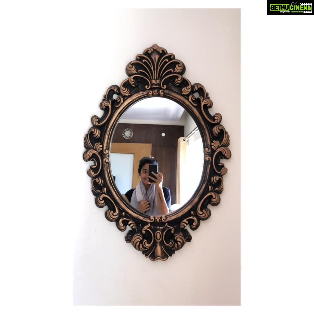 Rashmika Mandanna Instagram - Me: Mirror mirror on the wall Who’s got the best fans of them all.. 🙈 Mirror: Yoouuuu! ♥️♥️ #justsaying 🙈