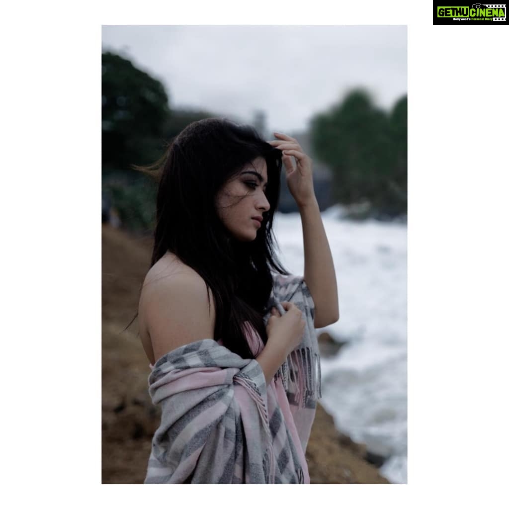 Rashmika Mandanna Instagram - This was a photoshoot regarding awareness for the water pollution by this wonderful team Creative Director : @sanmathidprasad Photography : @zeroin.in Styling : @vogue_pill Make up : @monicaprakash ❤️ I didn’t know much of this till we had to actually had go and shoot this in Bellandur lake..which like really broke my heart.. I am not old enough to advise and spread awareness or any of that sorts..but that what I saw and went through that day was heights.. and imagine few years down the line..it’s the same case everywhere else..😱 I’d rather not want to be in that space.. I just wanted to share what I thought..if you think the same..we better get to work..🤷🏻♀ Bellandur Lake