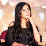 Rashmika Mandanna Instagram – I like this pic.. photo credits to the unknown again..😞 but thankyou so much for this click..🙌🏻💛😁