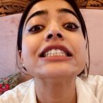 Rashmika Mandanna Instagram - In the mids of all the BEAUTIFUL and dead GORGEOUS posts of people in your feeds here’s me giving you something to laugh about.. take it and YANJOY people! 😎 Ps: If you can love me through this then NOTHING can break us! 🥲💘 @parthmangla @jayasaha @benchmarktalents @jagadishbliss Guys.. I think I just made your jobs a lil bit harder. 🤣 Hyderabad