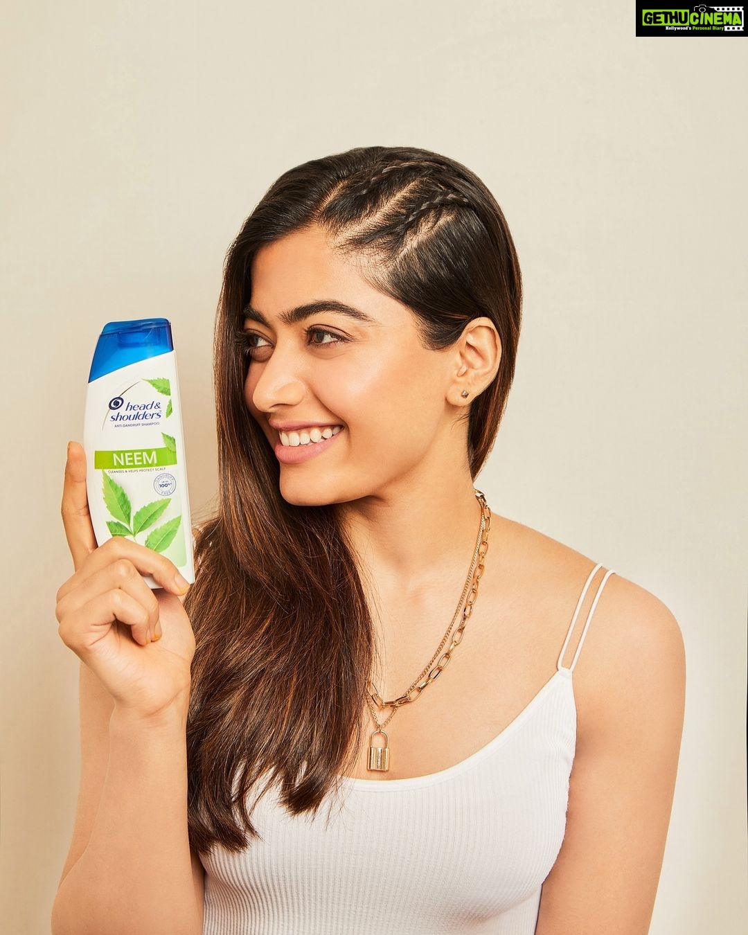 Rashmika Mandanna Instagram - Bad Hair Day ? No Chance! I have been flaunting various styles for different roles and it all comes with having dandruff free confidence, all thanks to the Head & Shoulders Neem Anti-dandruff shampoo. It fights dandruff causing germs and prevents dandruff from coming back Get it for up to 35% off on Flipkart @headandshouldersindia #headandshouldersindia #headandshouldersneem #dandrufffree #partnership 📸 @mohitvaru