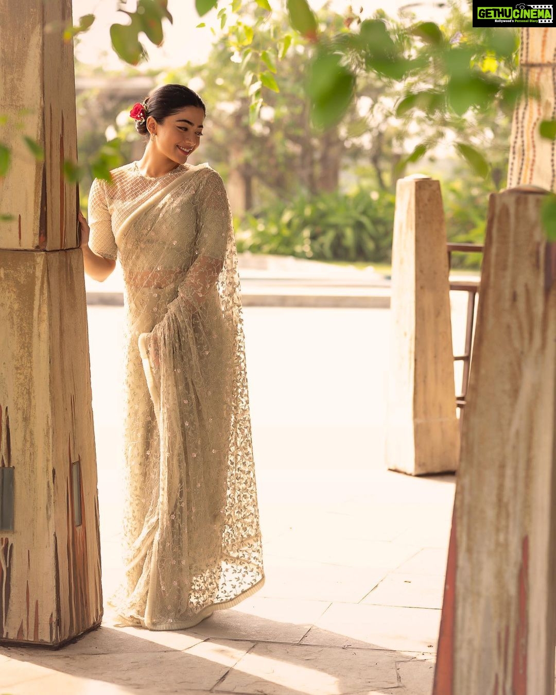 Rashmika Mandanna Instagram - My kind of perfect.. 🌹 Outfit- @perniaspopupshop Jewelry- @kiara.jewelry Styled- @geetikachadhaofficial Makeup- @goldandglittr Hair- @chakrapu.madhu Clicked- @balakumaran.19 @saibabu2223