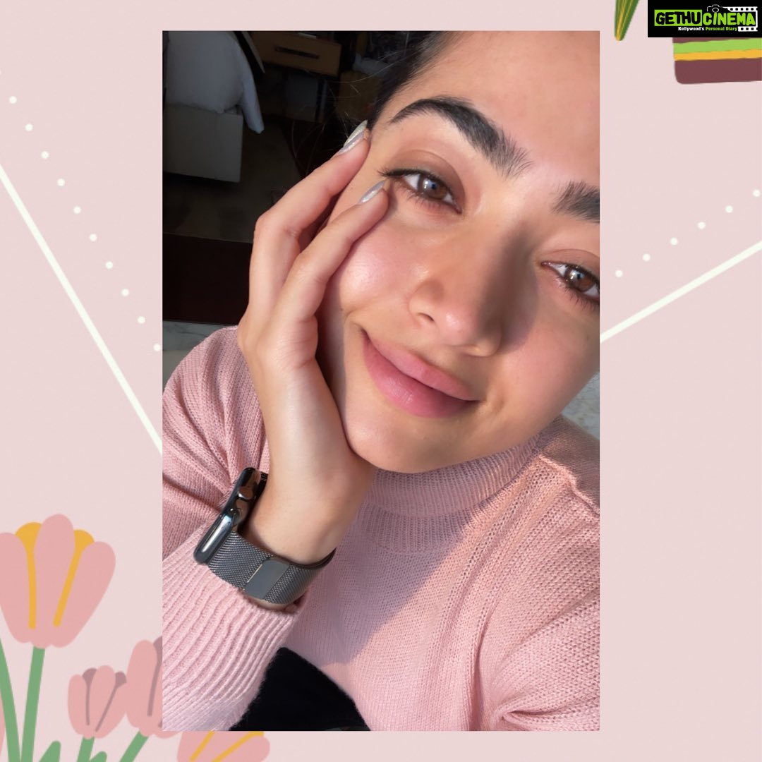 Rashmika Mandanna Instagram - 🐷 Juhu Chaupati, Mumbai