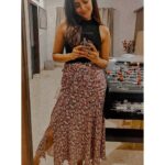 Reba Monica John Instagram – Yes, I’m an Avengers and flowers kinda  girl! ⚡🌼

#wednesdayvibes #mirrorselfie #neverlies #sugarandspice