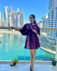Reba Monica John Instagram - Al Naaem Dubai ✨ p.c @joemonjoseph 💕 #dubai #marinatowers #uae #travel #perspective Marina Towers