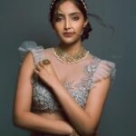 Reba Monica John Instagram - 2021! Yes, I’m looking at you. Please be nice okay? Had a blast shooting for this one with my squad! Direction & Photography @mahesh_nair Styling @stylefilesbyzoya__joy Outfit @label_divya_samal Jewellery @dnjewelleryhouse Makeup @makeuphub.india Coordinator @_earth_species_ Location @sunshine_boulevard #fashionphotography #ethnicwear #bridalfeels #shootdiaries