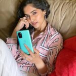 Reba Monica John Instagram - Such an attractive, sleek design – and so effortless to use, with a super-smooth scroll feature and super-fast charging that suits my active lifestyle. Simply loving my new OnePlus 8T 5G, available at a OnePlus Experience Store near you! #UltraStopsAtNothing @oneplus_india Check it out at the nearest OnePlus Stores, Reliance Digital & My Jio Stores. It will also be available at Sangeetha and Pai International stores. Follow and tag #OnePlus8T5G #UltraStopsAtNothing, @reliance_digital