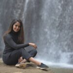 Reba Monica John Instagram – I had a dream…

#travelgram #coorgdiaries #waterfall #naturelovers #healing
p.c @avi_ology ✨