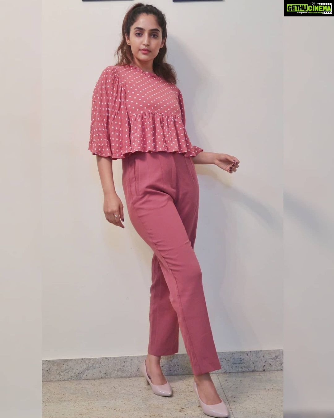 Reba Monica John Instagram - And the PINKATHON begins ... I'm going to be spamming you all with more of these. Just deal with it okay? ππ . . . P.c @minijohn53 you're getting good at this Ma β¨ #lookwhatyoumademedo #lockdownlife #homesweethome #model #poser