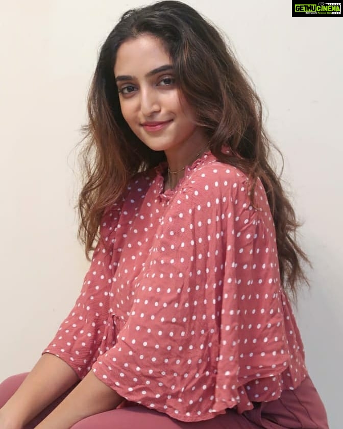 Reba Monica John Instagram - Some days, you just have to create your own sunshine β¨ Today I wore lots of pink and polka dots cause they make me happy. Do what makes you happy, however big or small it may be π . . . P.c @minijohn53 #sunshinestateofmind #betterdaysarecoming #behappy