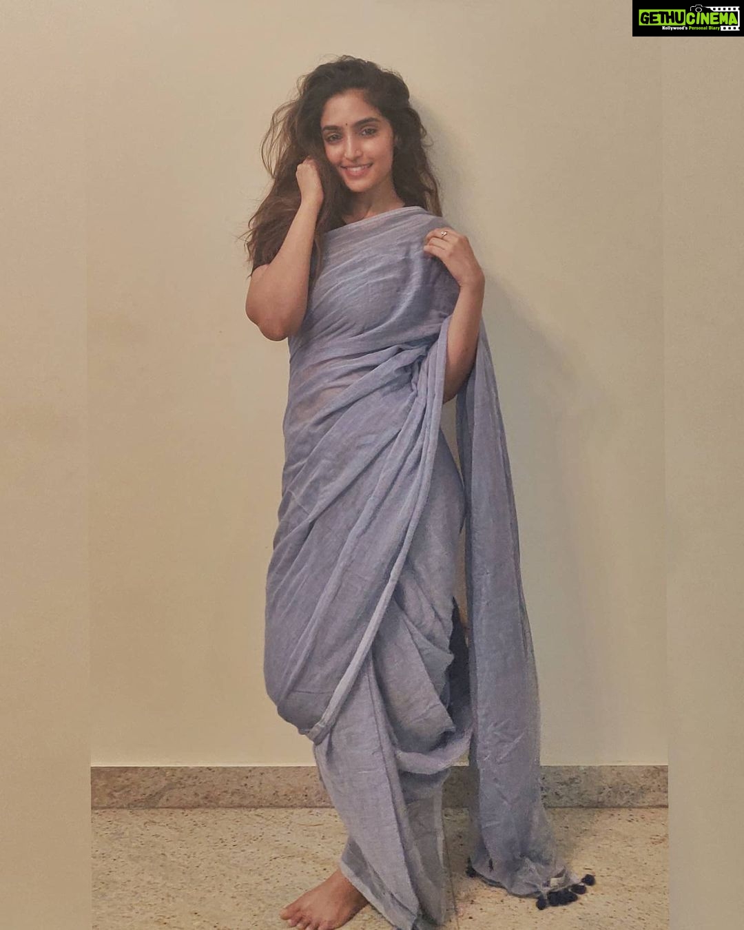 Reba Monica John Instagram - It's been a while ..🌼 Home