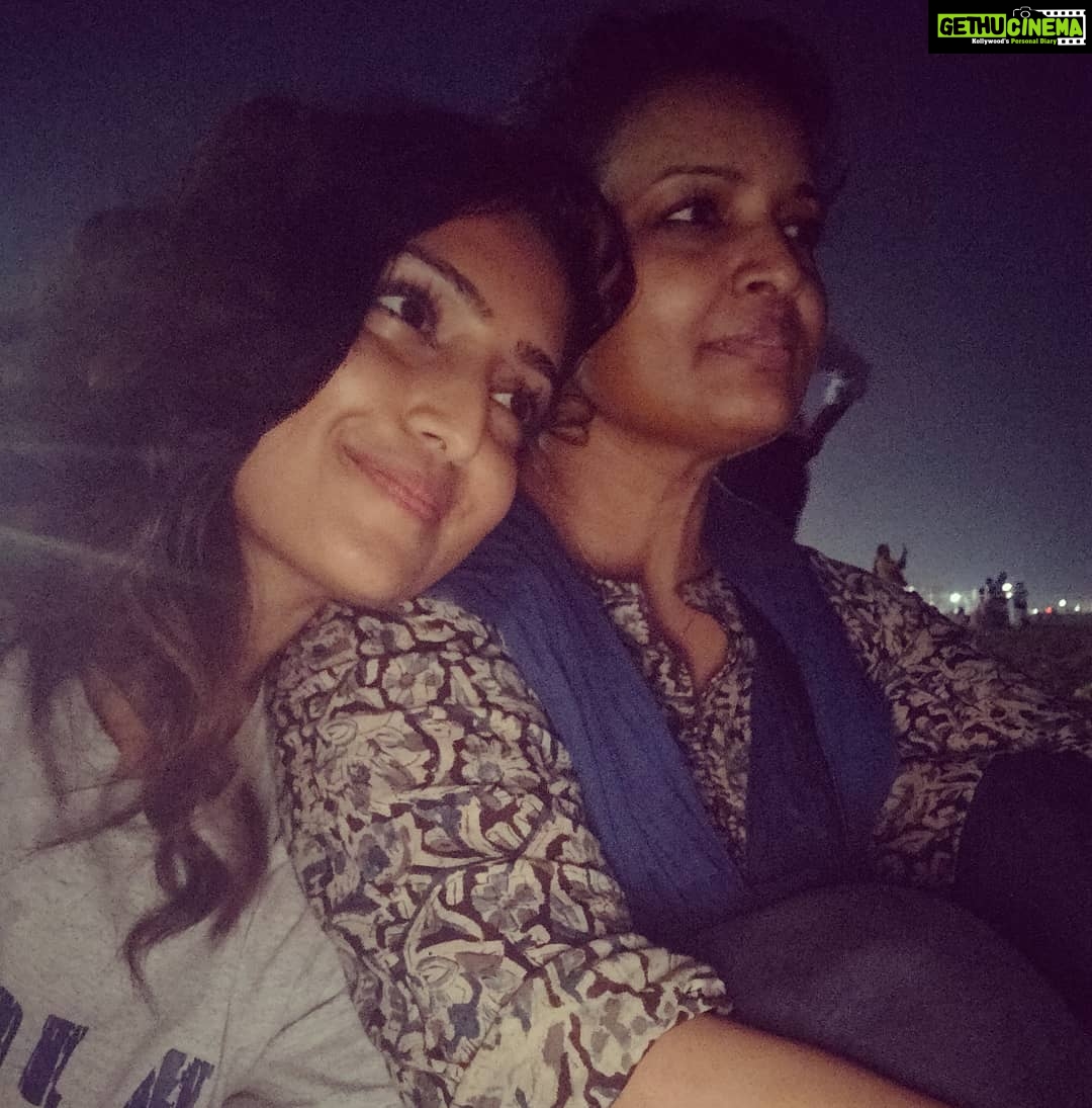 Reba Monica John Instagram - The moments you wish you had the power to freeze time. Throwback to when we spent a beautiful and serene full moon night at the Marina beach 🌸 @minijohn123 . . . #chennai #marinabeach #windy #fullmoon #serene #bliss #timeslikethis #missingyou #mom